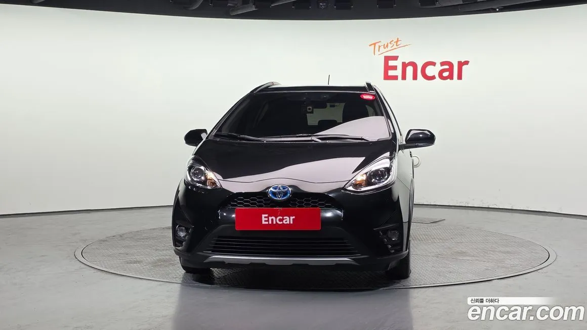 Toyota Prius 2021 из KR, фото 2