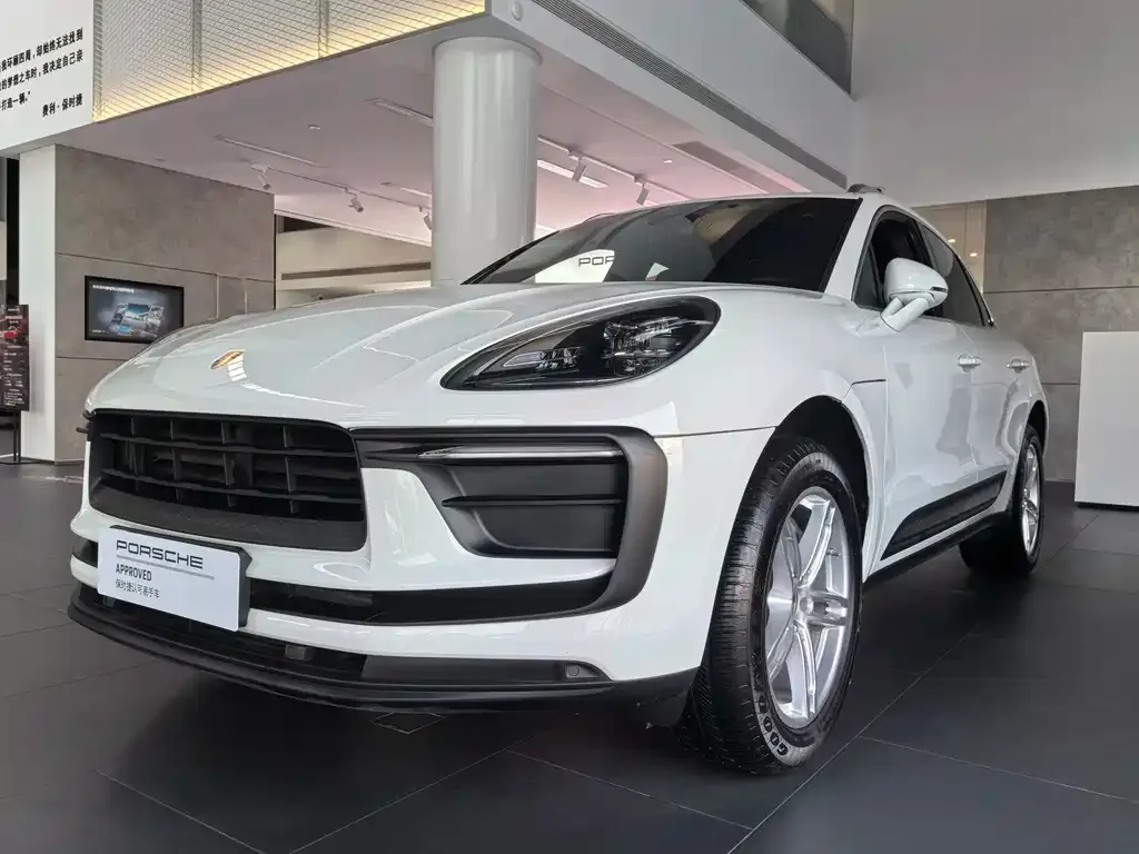 Porsche Macan — фото 1