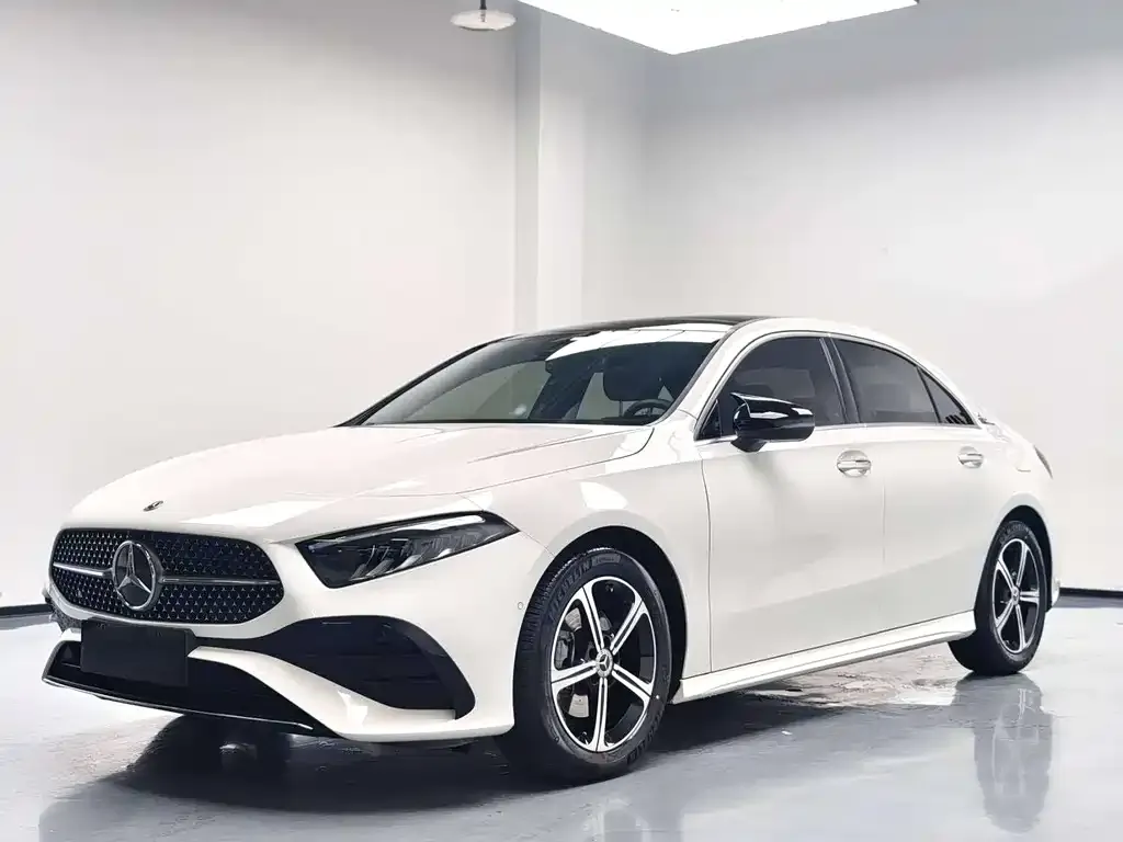Mercedes-Benz A-Class — фото 1