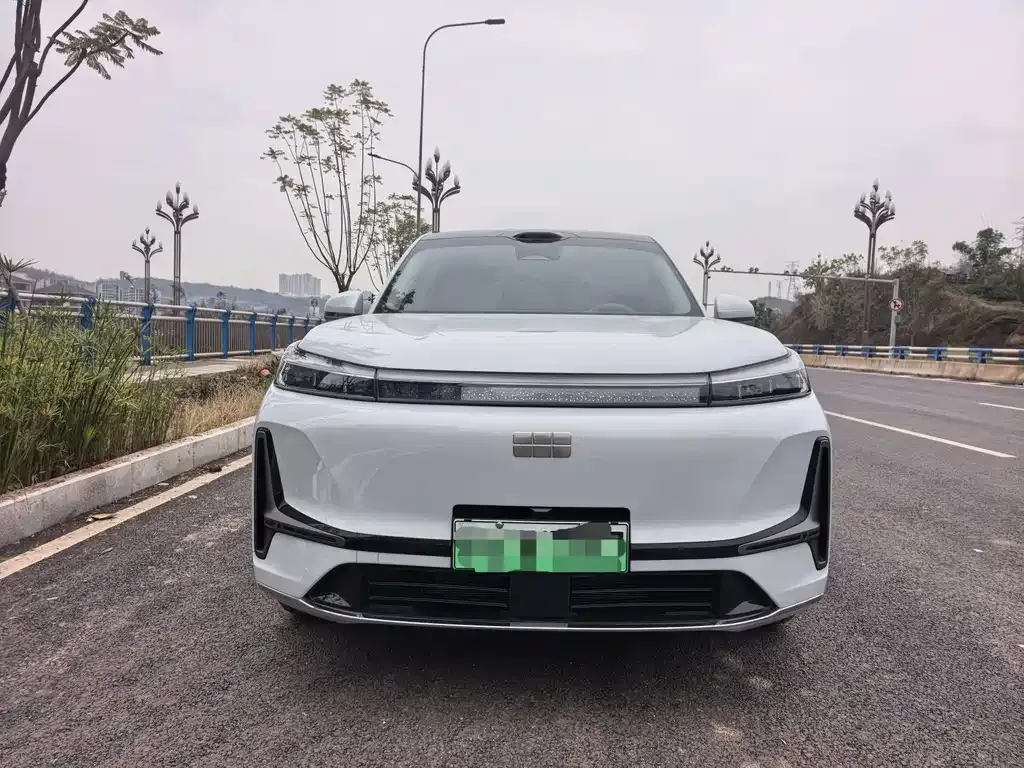 Geely Galaxy M9 — фото 3