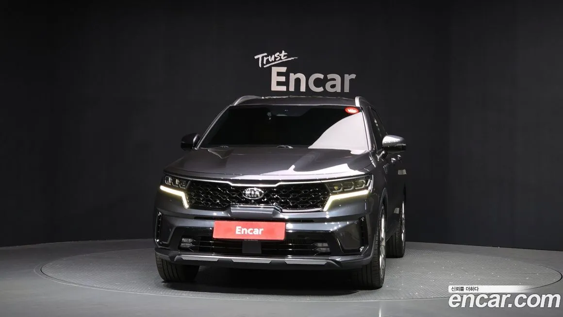 Kia Sorento — фото 7