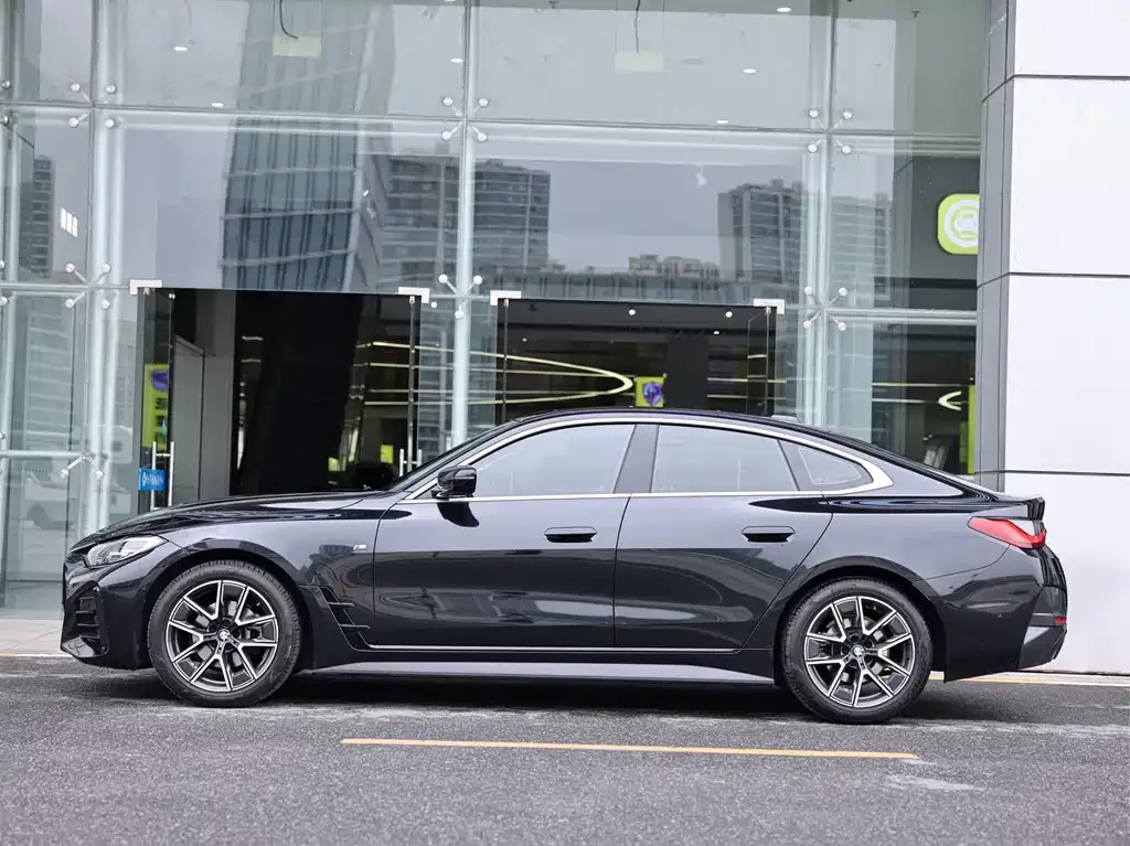 BMW 4 Series 2022 из CN, фото 10