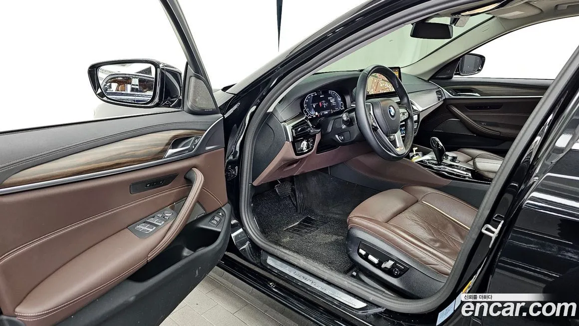 BMW 5-Series 2023 из KR, фото 5
