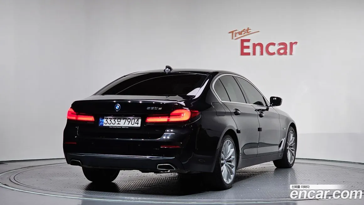 BMW 5-Series 2023 из KR, фото 9