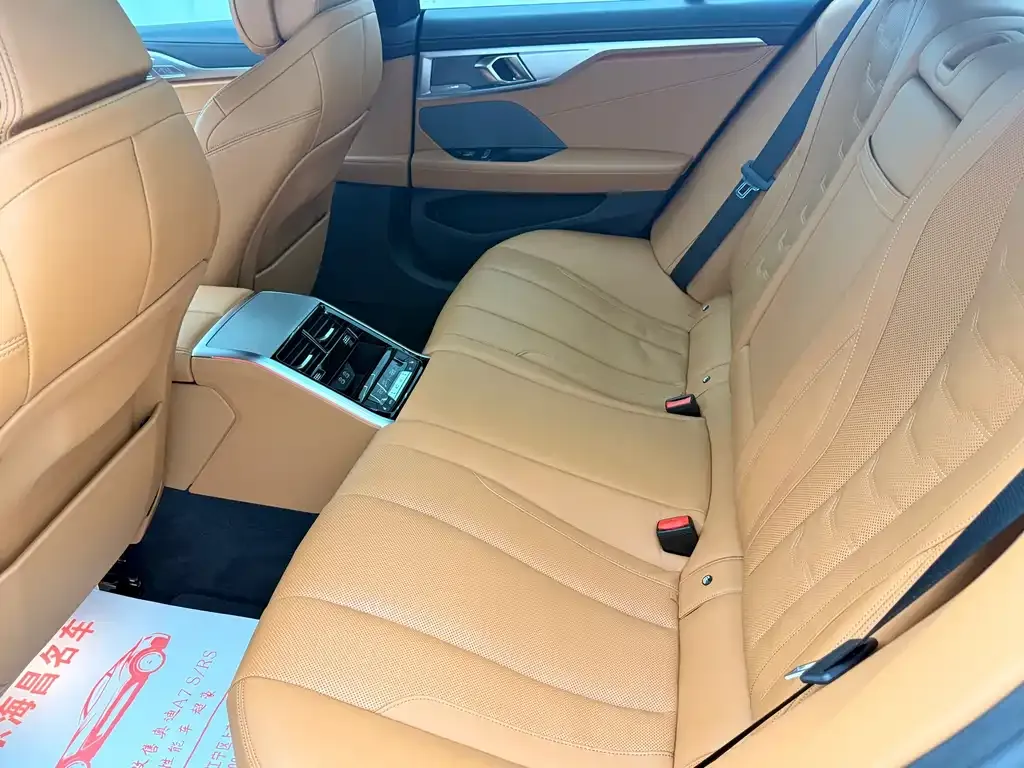 BMW 8 Series 2021 из CN, фото 8