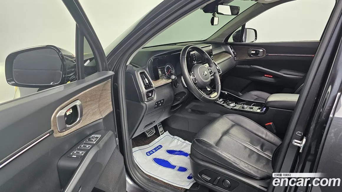 Kia Sorento — фото 4