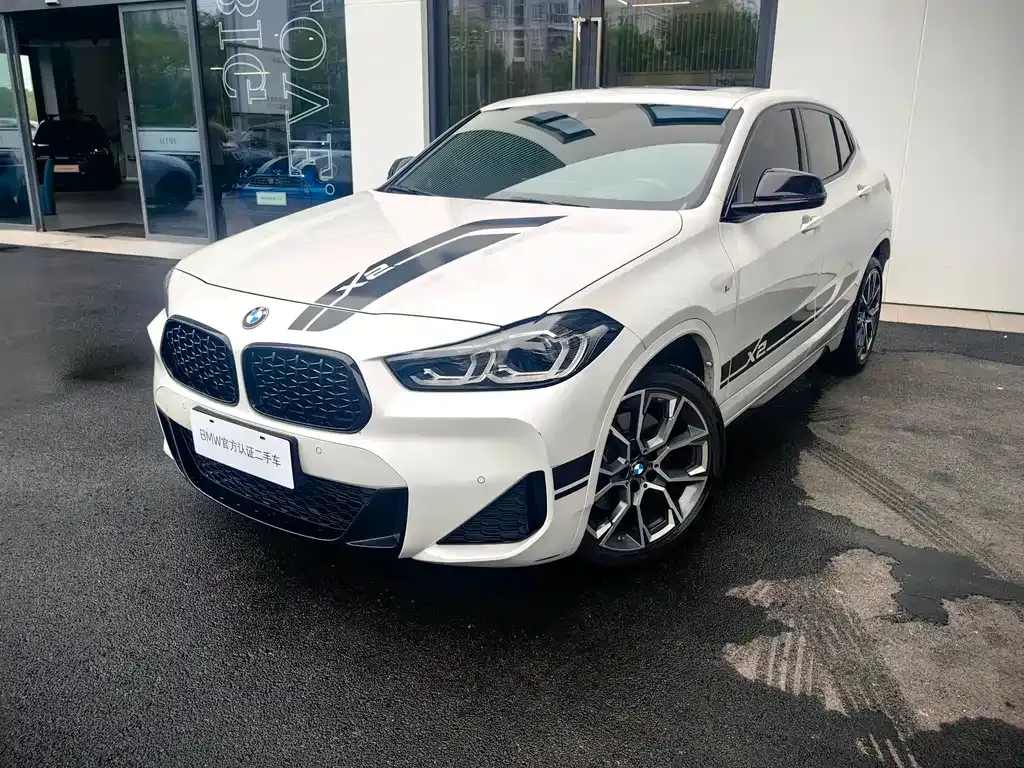 BMW X2