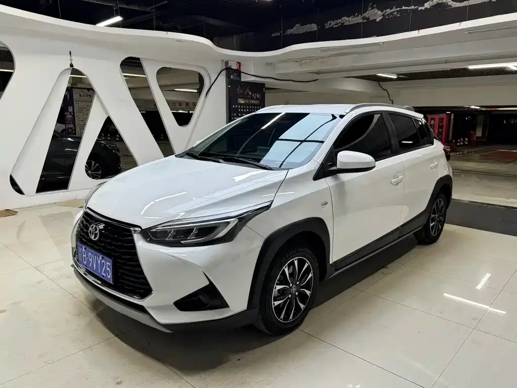 Toyota Yaris L