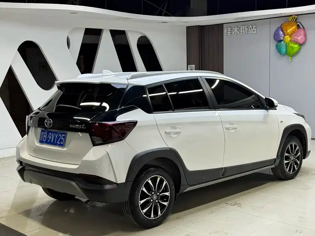 Toyota Yaris L 2022 из CN, фото 5