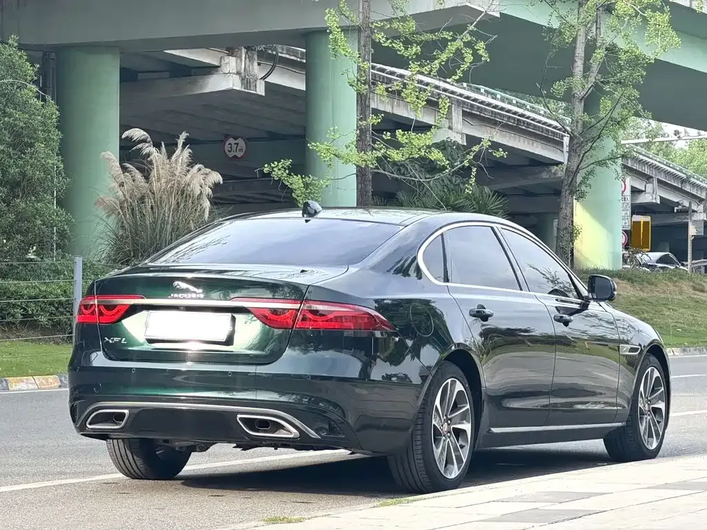 Jaguar XFL — фото 8