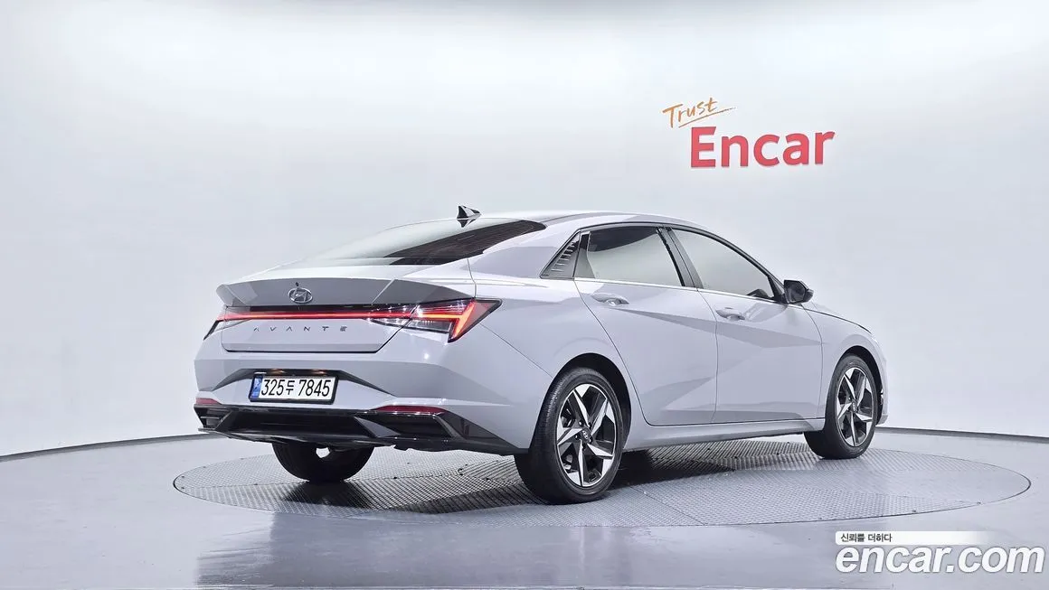 Hyundai AVANTE — фото 2
