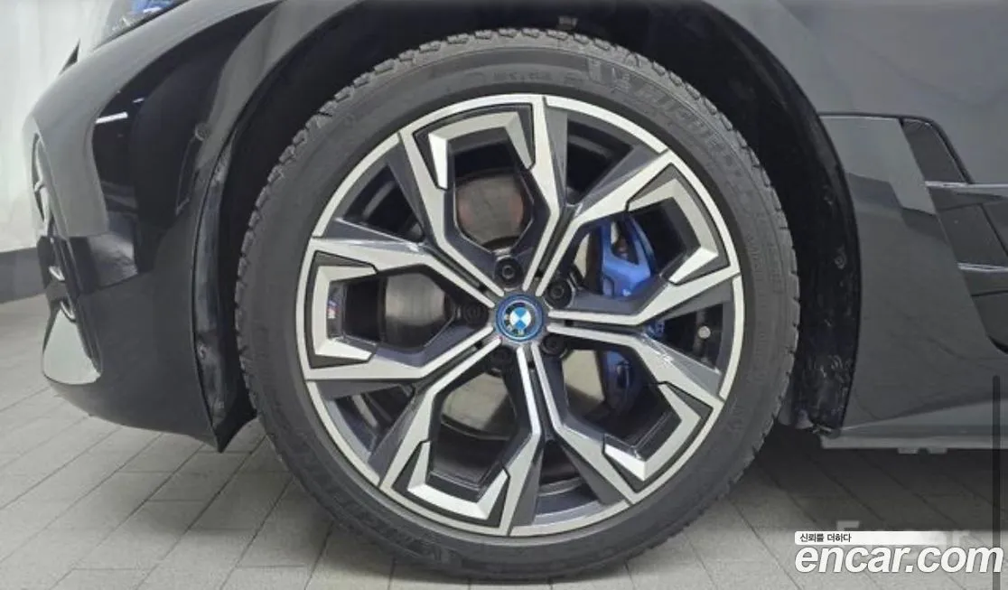 BMW i4 2023 из KR, фото 7