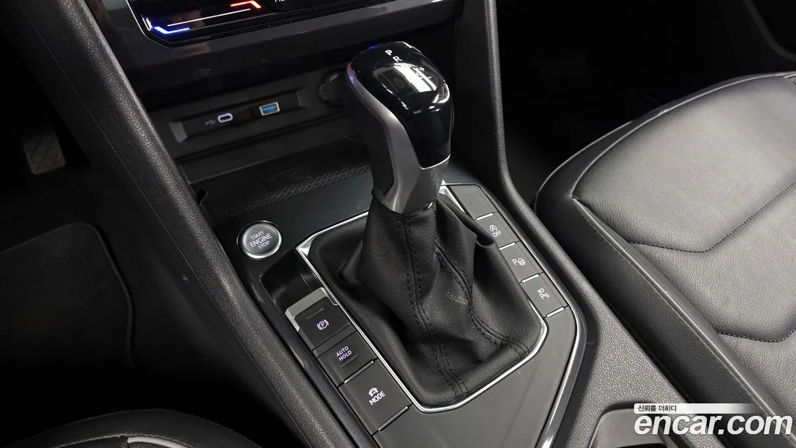 Volkswagen Tiguan — фото 8