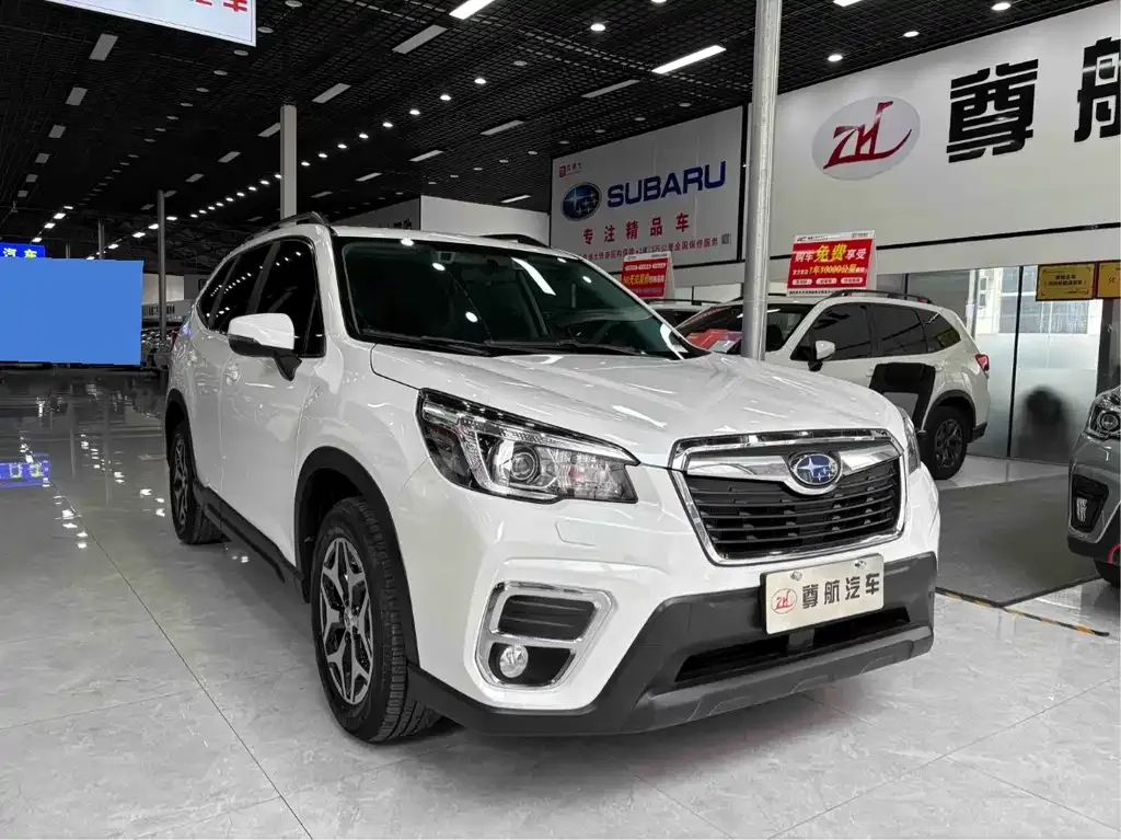 Subaru Forester 2022 из CN, фото 4