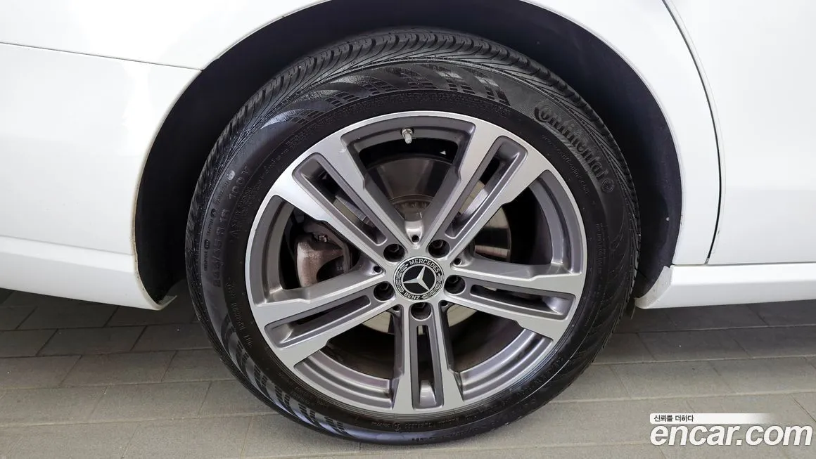 Mercedes-Benz E-Class 2022 из KR, фото 9