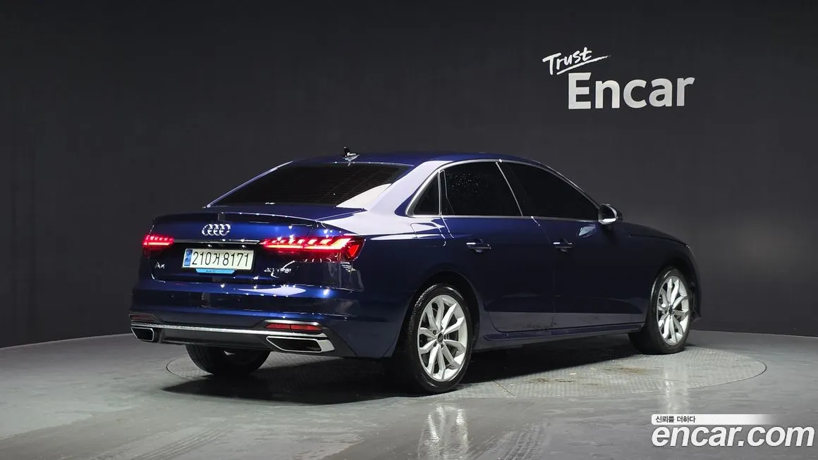 Audi A4 2023 из KR, фото 2