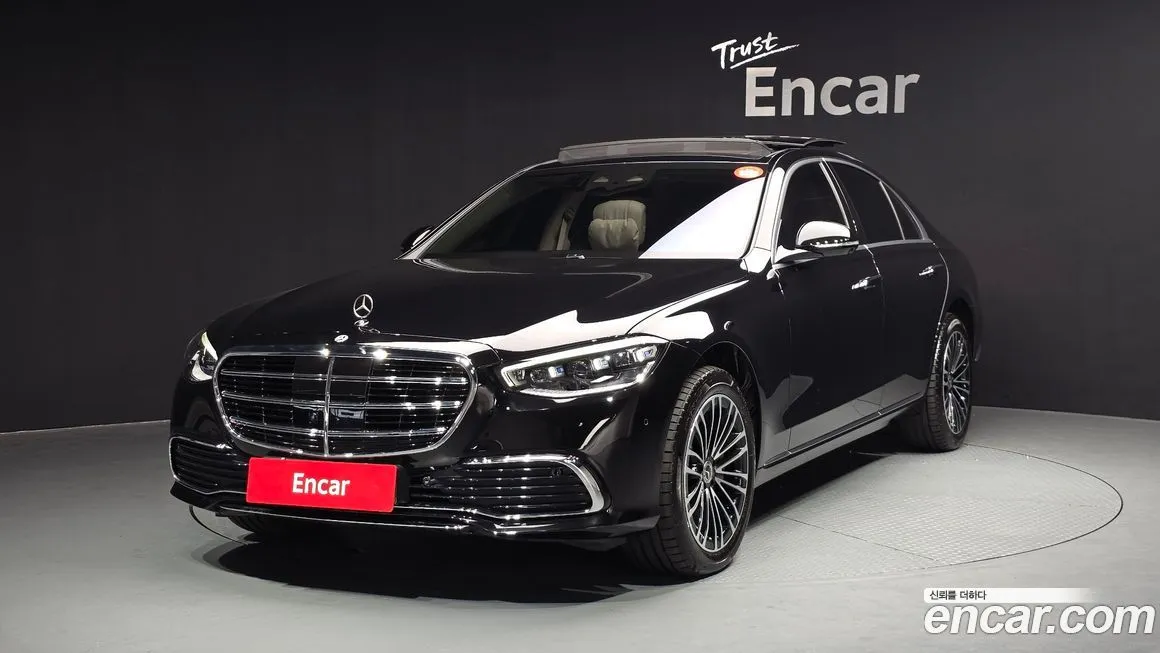 Mercedes-Benz S-Class — фото 1
