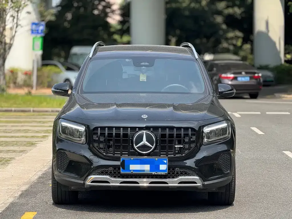 Mercedes-Benz GLB — фото 10
