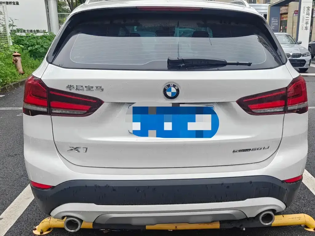 BMW X1 — фото 10