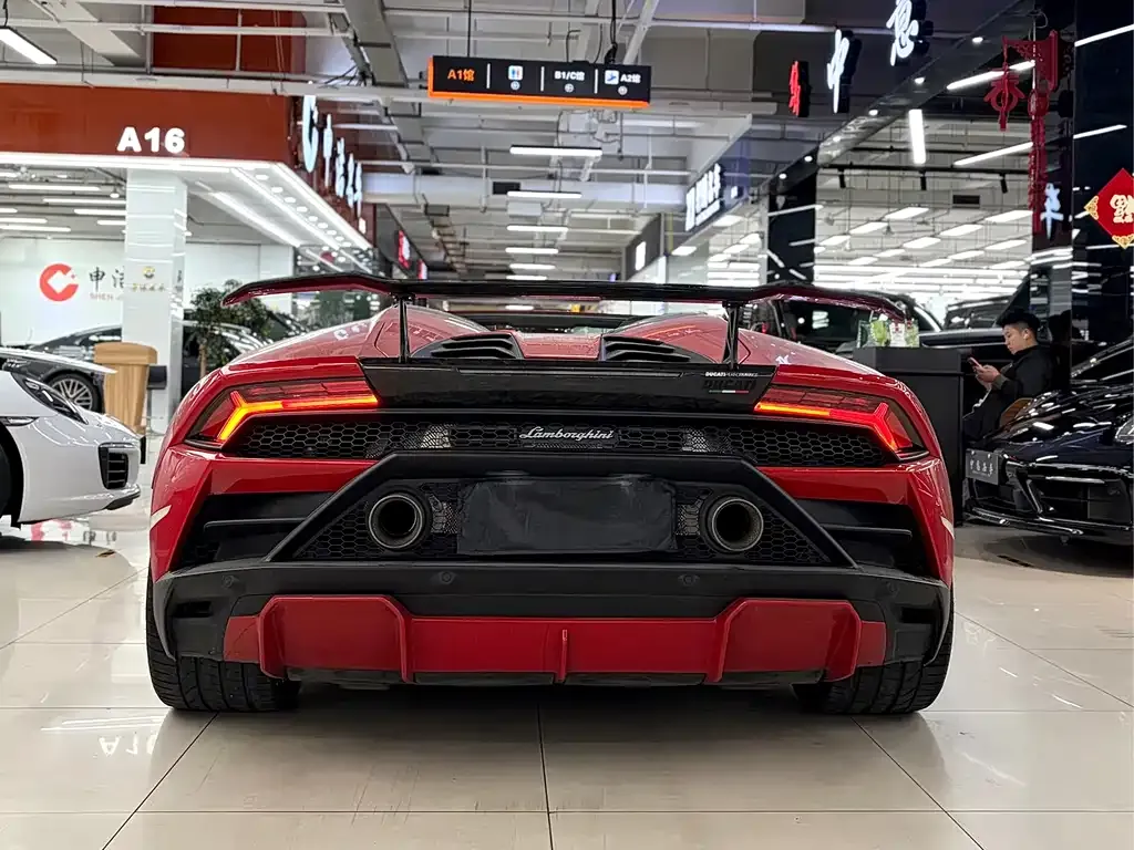 Lamborghini Huracan — фото 8