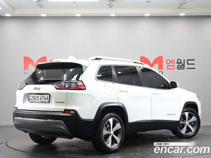 Jeep Cherokee 2021 из KR, фото 5