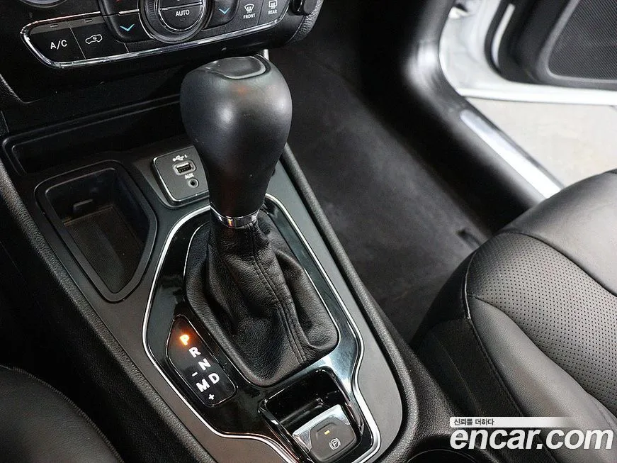 Jeep Cherokee 2021 из KR, фото 10