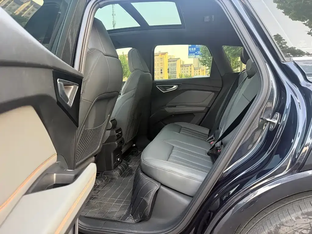 Audi Q4 e-tron 2023 из CN, фото 4