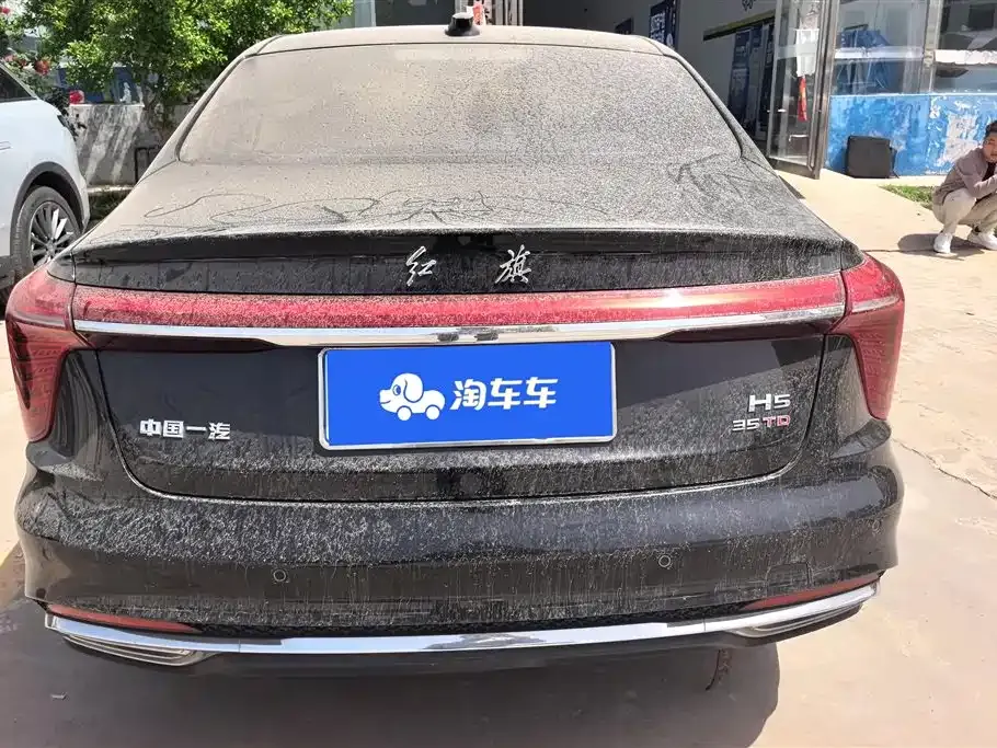 Hongqi H5 — фото 10
