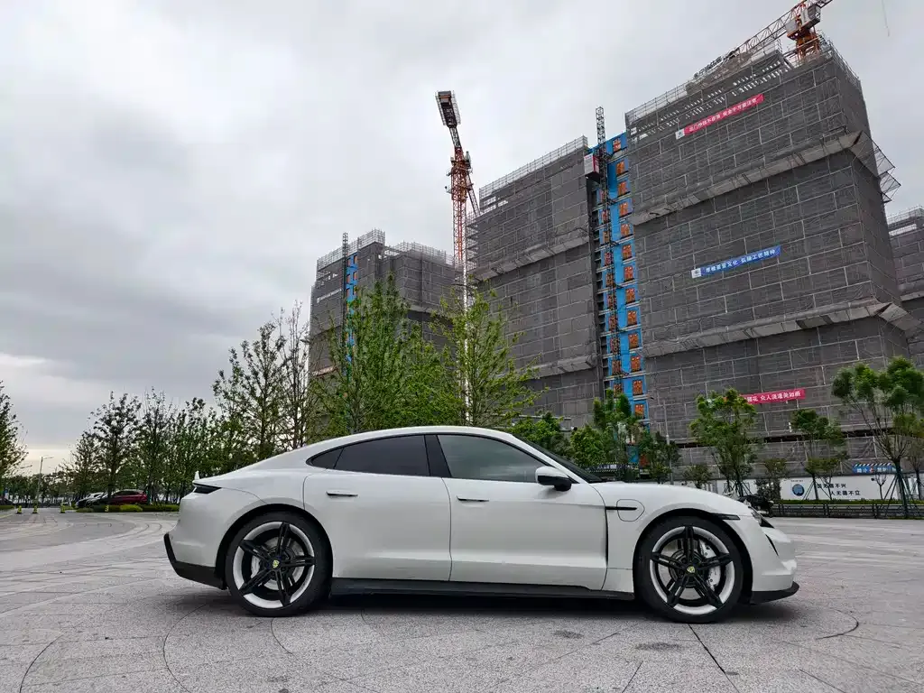 Porsche Taycan 2021 из CN, фото 9