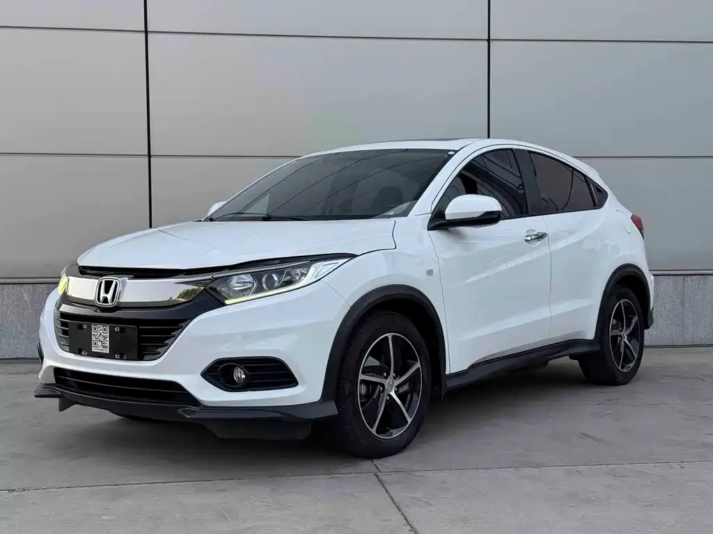 Honda Vezel — фото 1