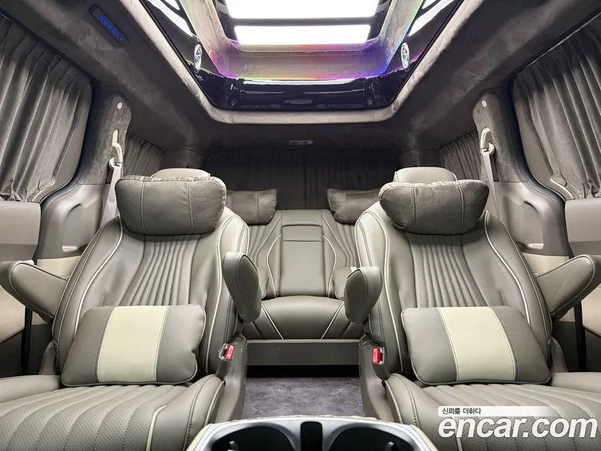 Kia Carnival — фото 1