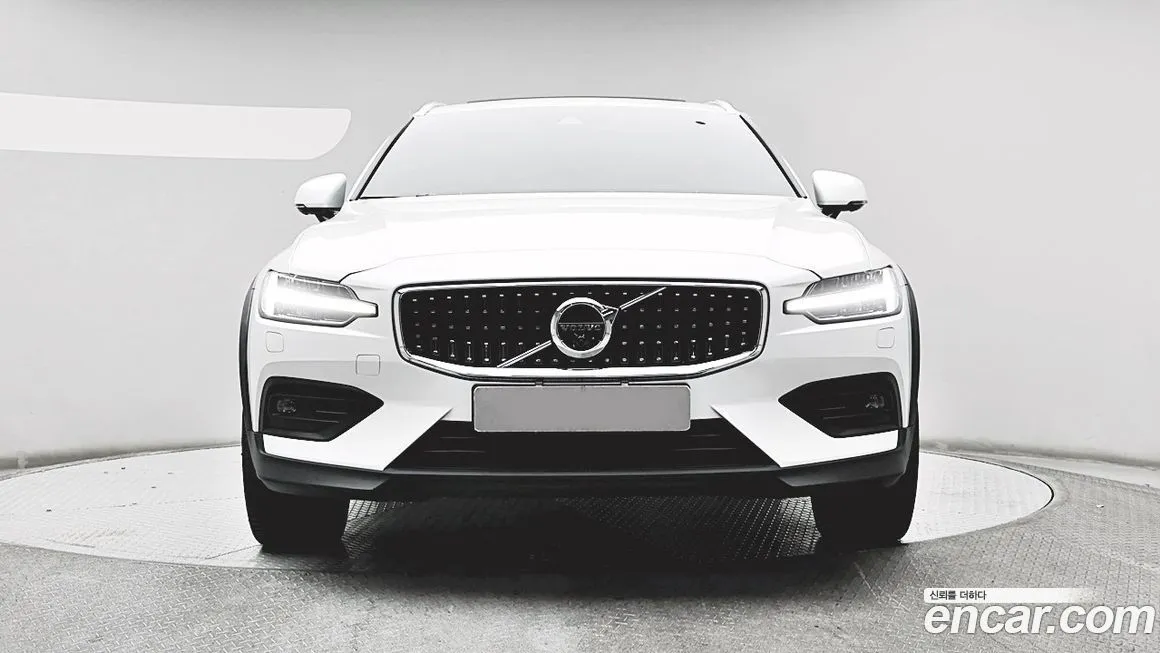 Volvo V60 2021 из KR, фото 9