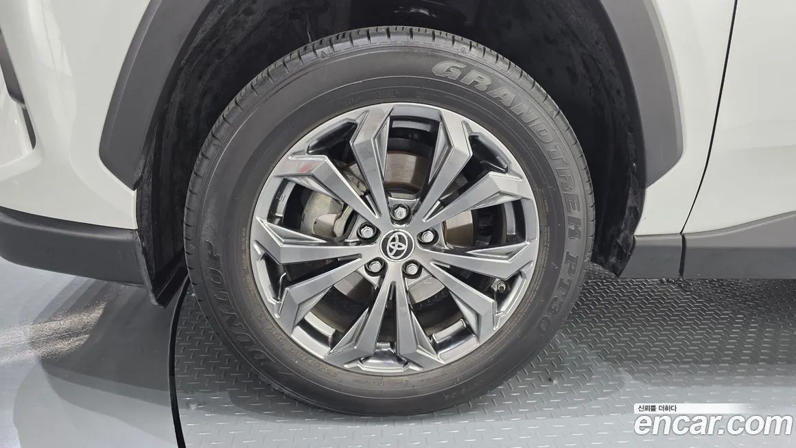 Toyota RAV4 2024 из KR, фото 9