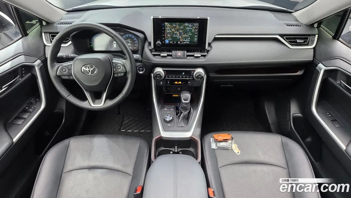 Toyota RAV4 2024 из KR, фото 4