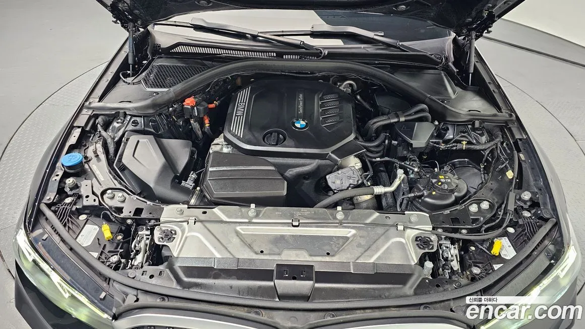 BMW 3-Series 2023 из KR, фото 7