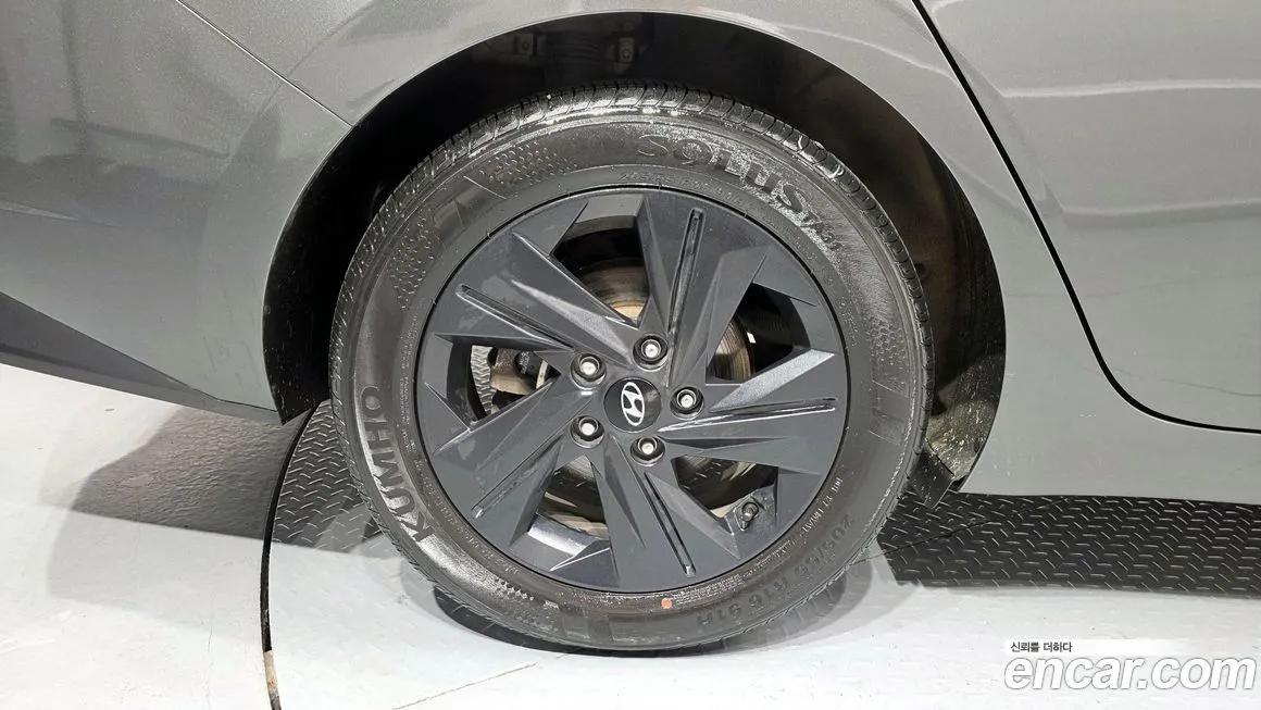 Hyundai AVANTE — фото 6