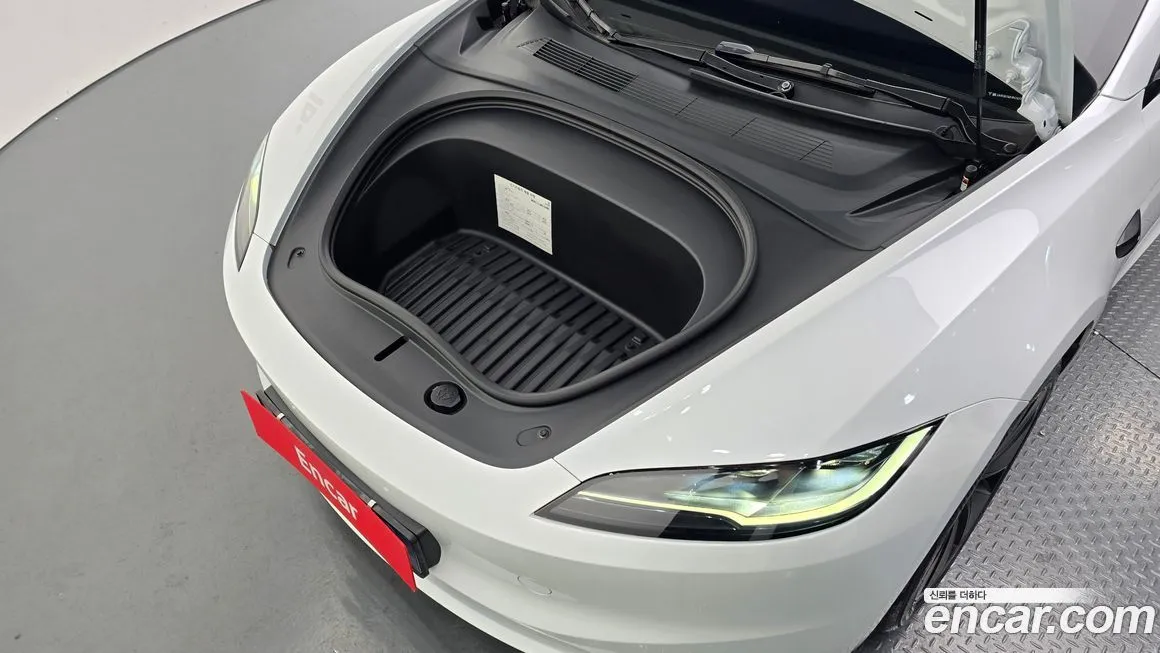 Tesla Model 3 — фото 7