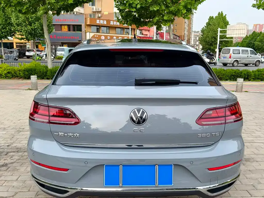 Volkswagen CC — фото 2