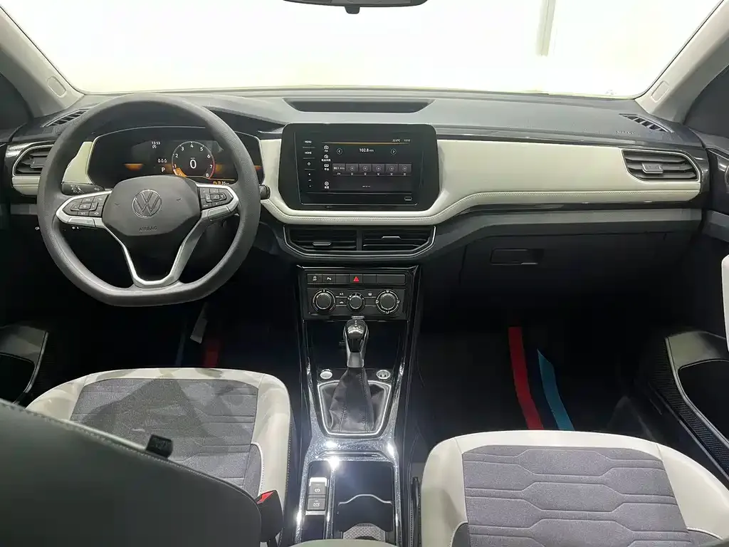 Volkswagen Tharu — фото 2