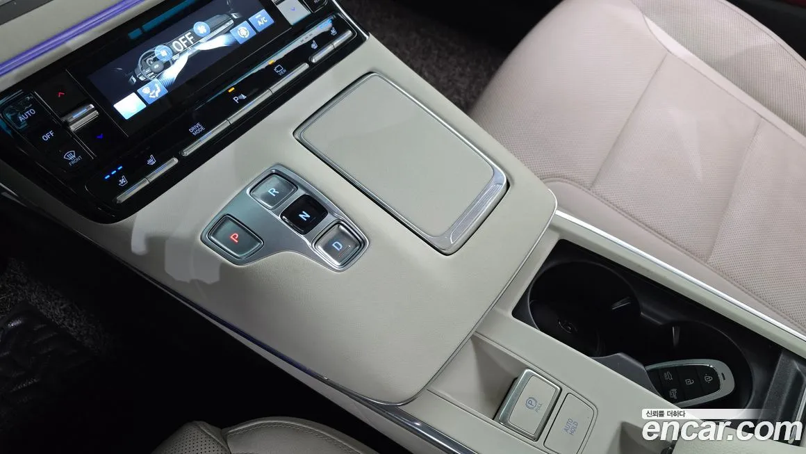 Hyundai Grandeur — фото 10