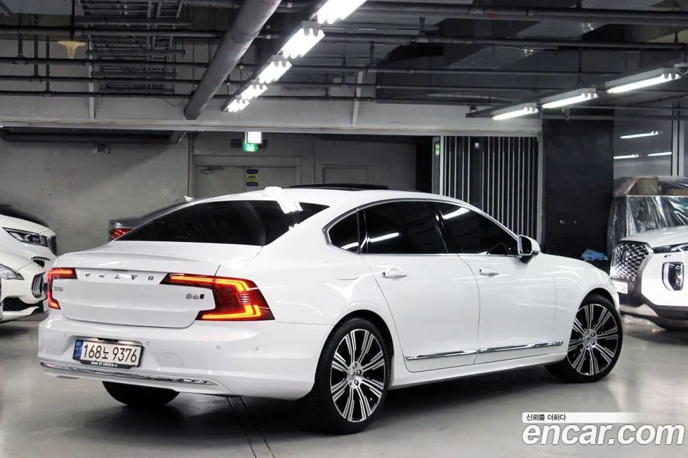 Volvo S90 — фото 8