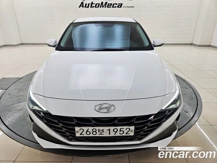 Hyundai AVANTE — фото 1