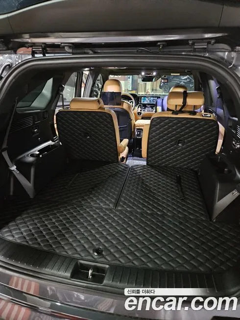 Kia Sorento — фото 8