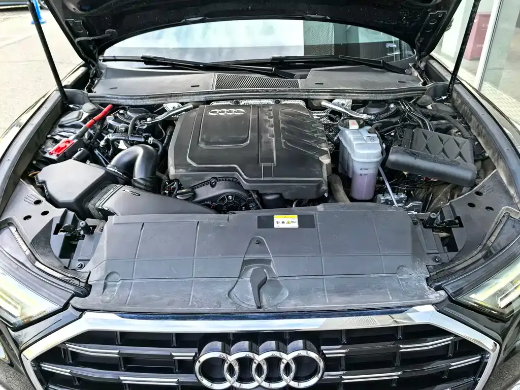 Audi A6L — фото 5