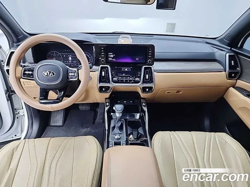 Kia Sorento — фото 6