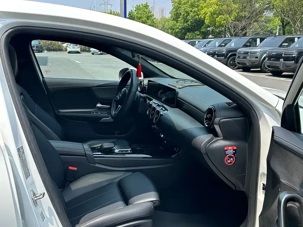 Mercedes-Benz A-Class 2022 из CN, фото 5