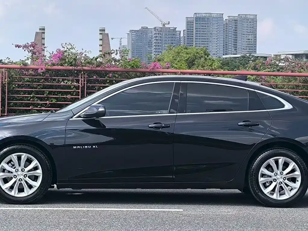 Chevrolet Malibu XL — фото 6