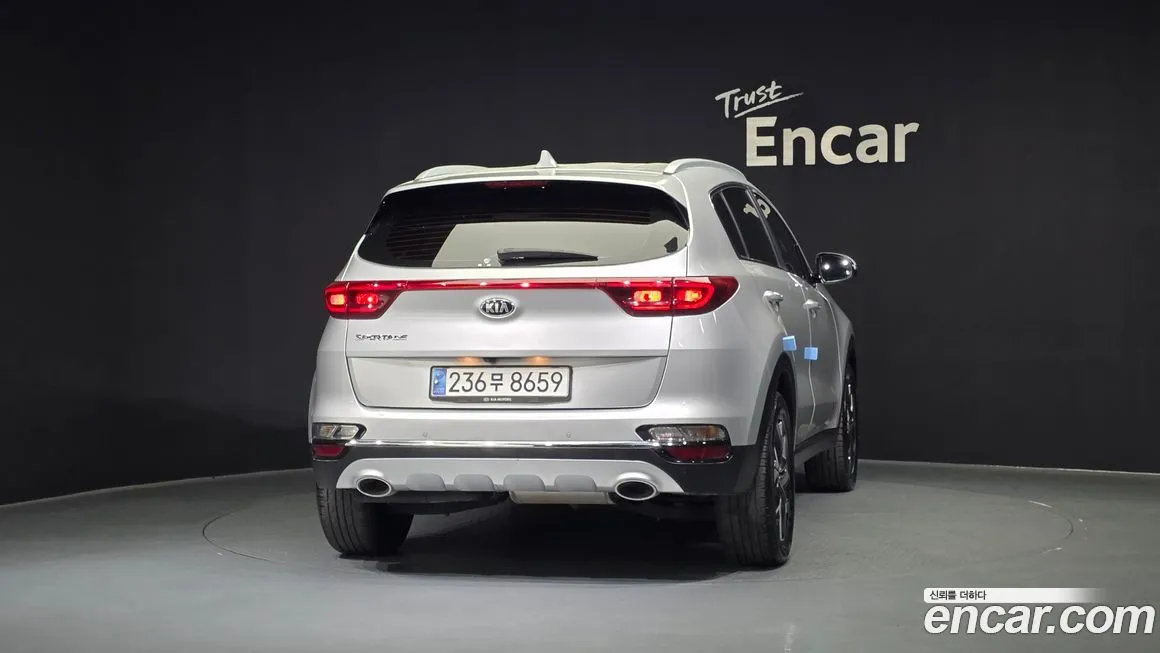 Kia Sportage — фото 8