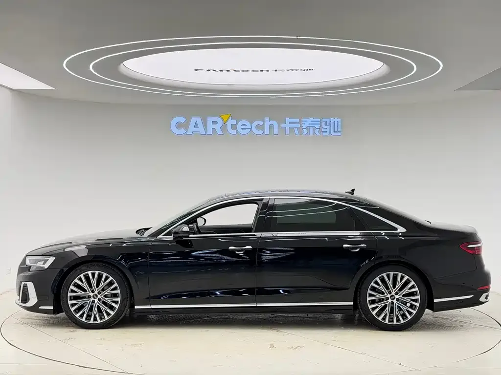 Audi A8 — фото 9