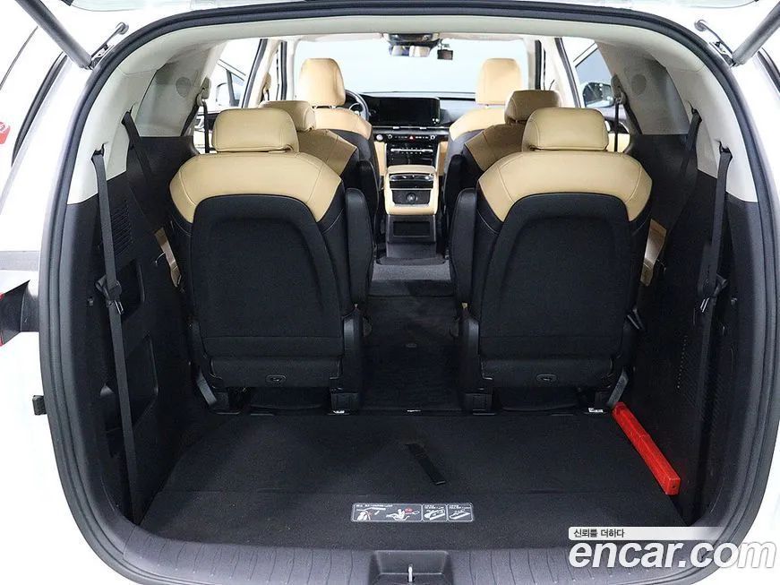 Kia Carnival — фото 5